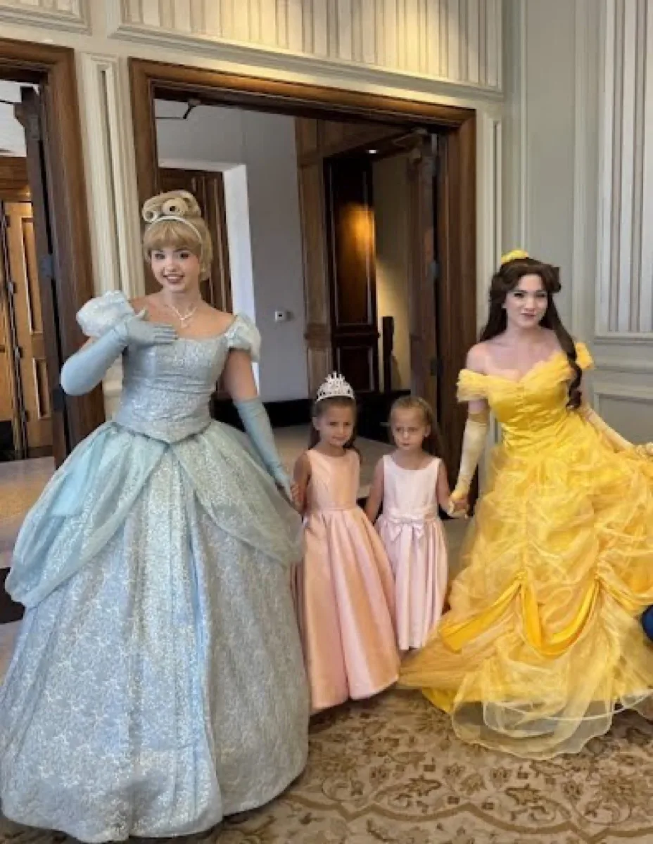 Glass Slipper Princess party character photo 6