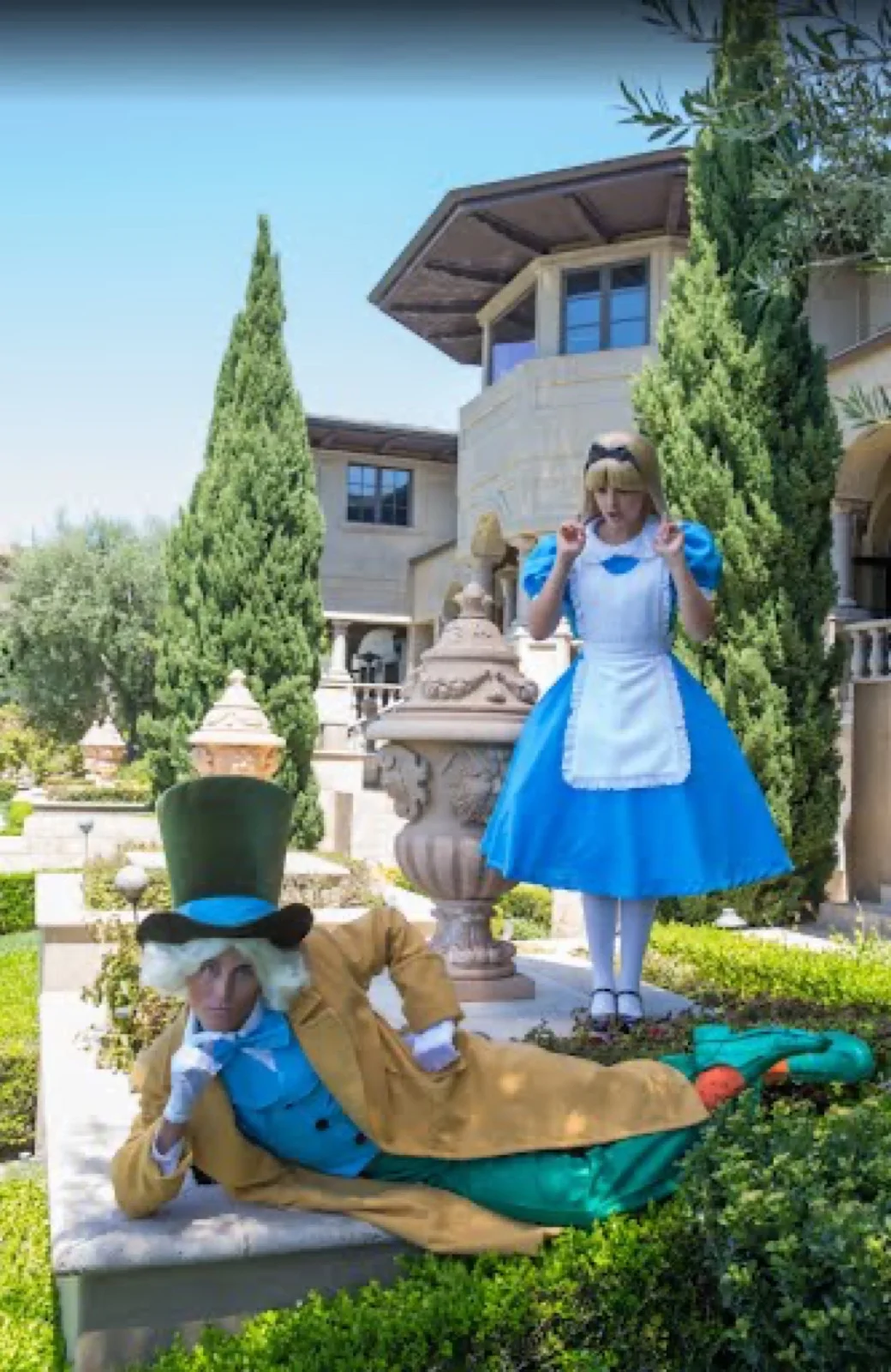Mad Scientist – Wonderland party character in Nashville