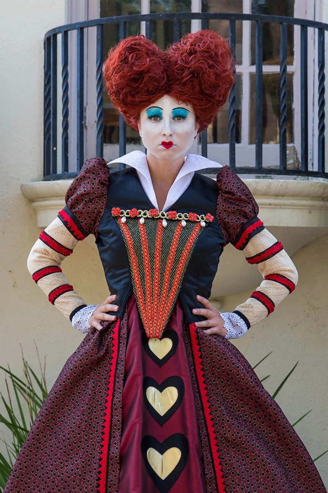 Red Queen – Wonderland party character in Nashville